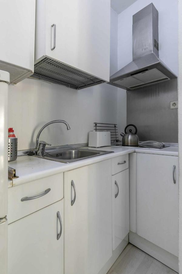 Acogedor Y Centrico Estudio Apartment Madrid Ngoại thất bức ảnh
